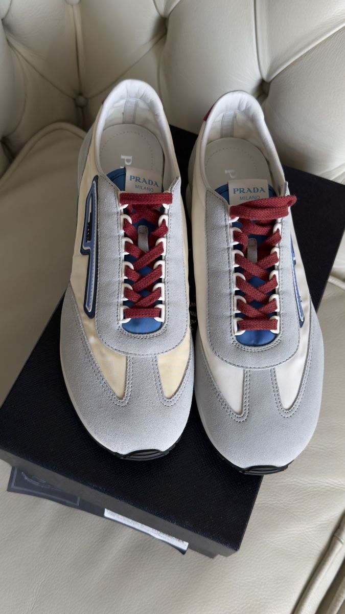 Prada Chaussures hommes: PRADA Sneaker Gr. 8 – Neuf avec emballage d'origine à Lachen SZ par HelvetiaLuxury 8